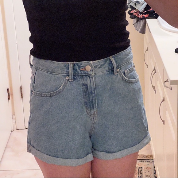 💙👖Denim Co - Jean shorts /Denim short shorts - Size 6 - Picture 2 of 11
